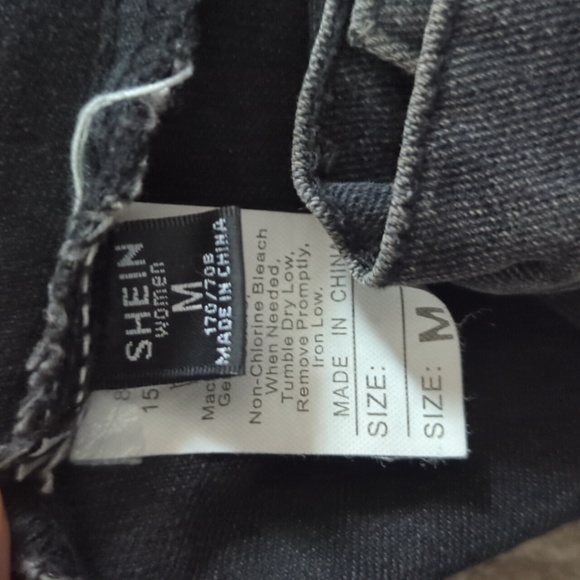 Black Distressed Jean Jacket With Flames 🖤 - Picture 7 of 7